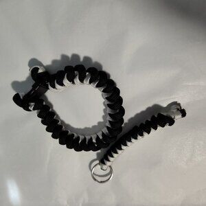 Paracord Bracelet Size 9" Snake design, black & white w/ Key Chain -New Handmade